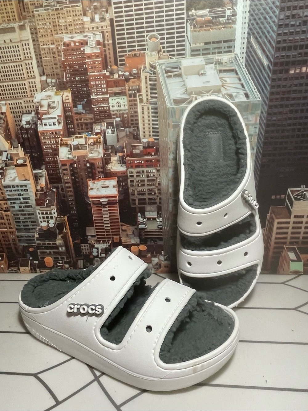 crocs cozy slides Unisex Adults
Size 7 Men's / 9 Women's